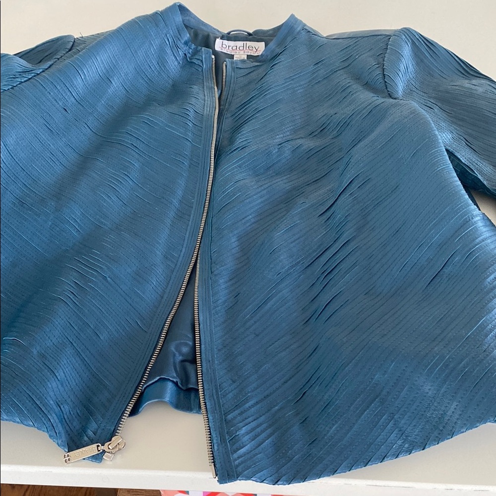 Blue Structured Blazer with Ribbed Texture